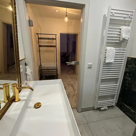 Whirlpool-zimmer-vip Diez