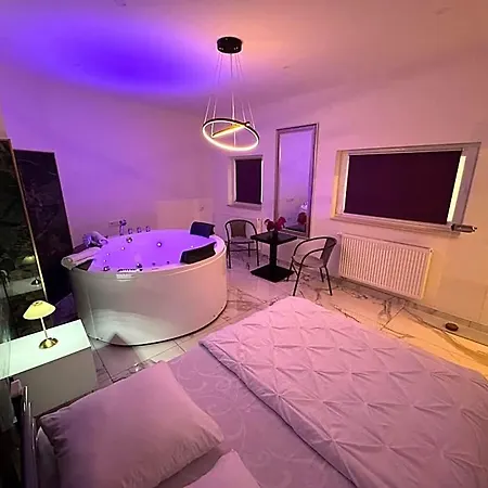 アパートホテル Whirlpool-zimmer-vip *
