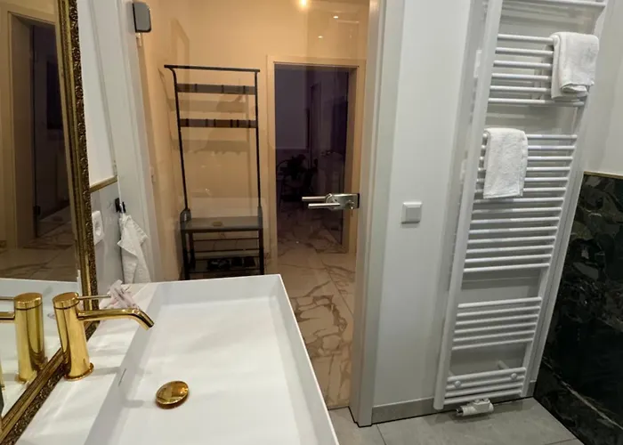 Whirlpool-zimmer-vip Diez